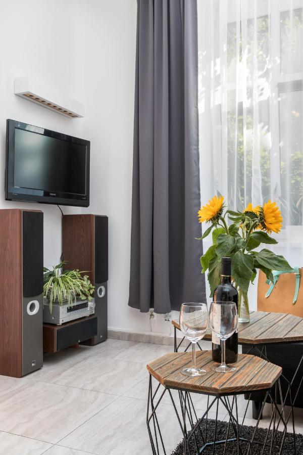 Cracow Best Location Apartment With Garden By Cozyplace Краков Экстерьер фото